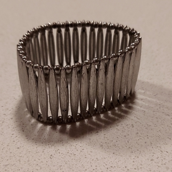 2/15$ Stretchy Bracelet - Picture 4 of 4